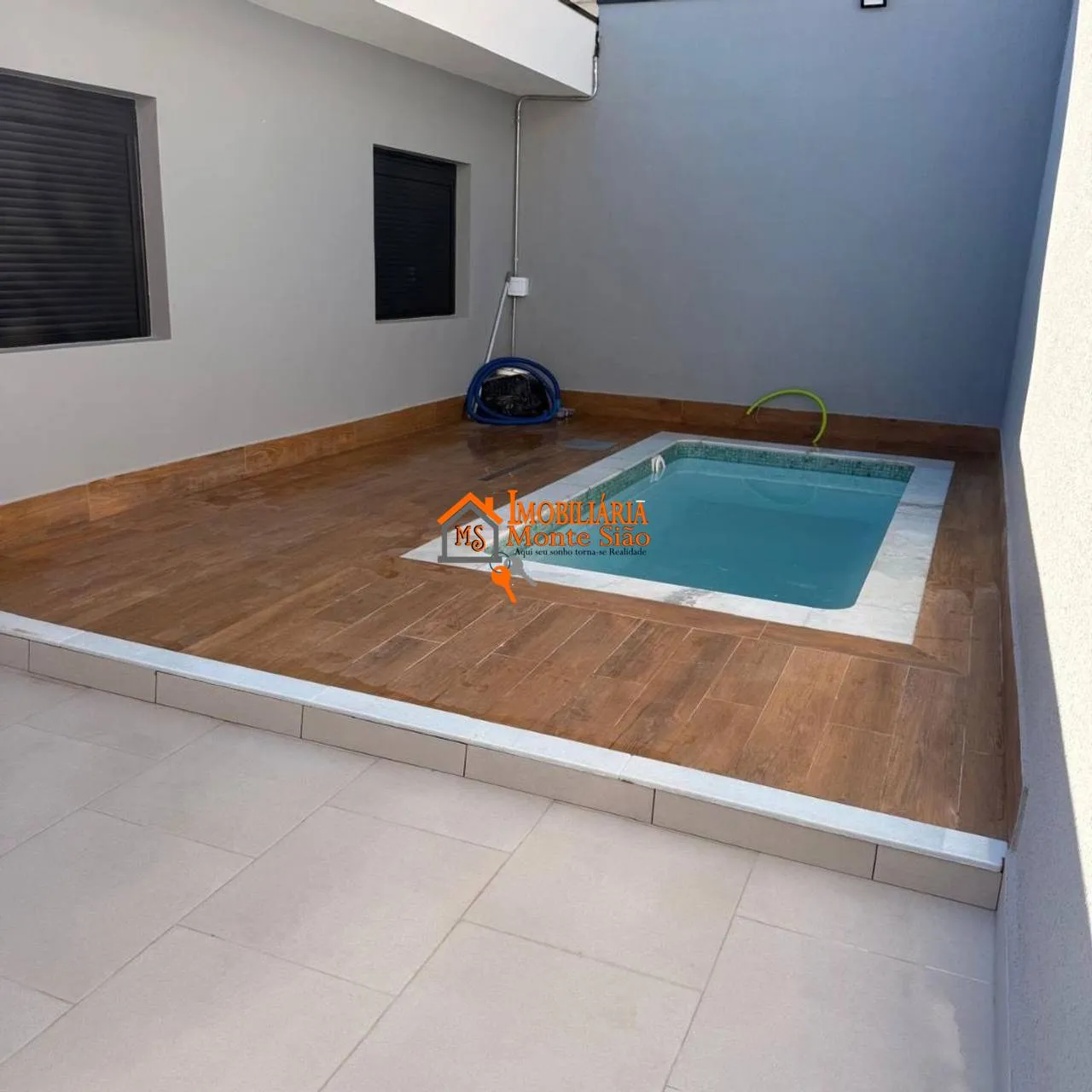 Imagem Sobrado com 4 dormitórios à venda, 400 m² por R$ 1.690.000,00 - Vila Rosália - Guarulhos/SP