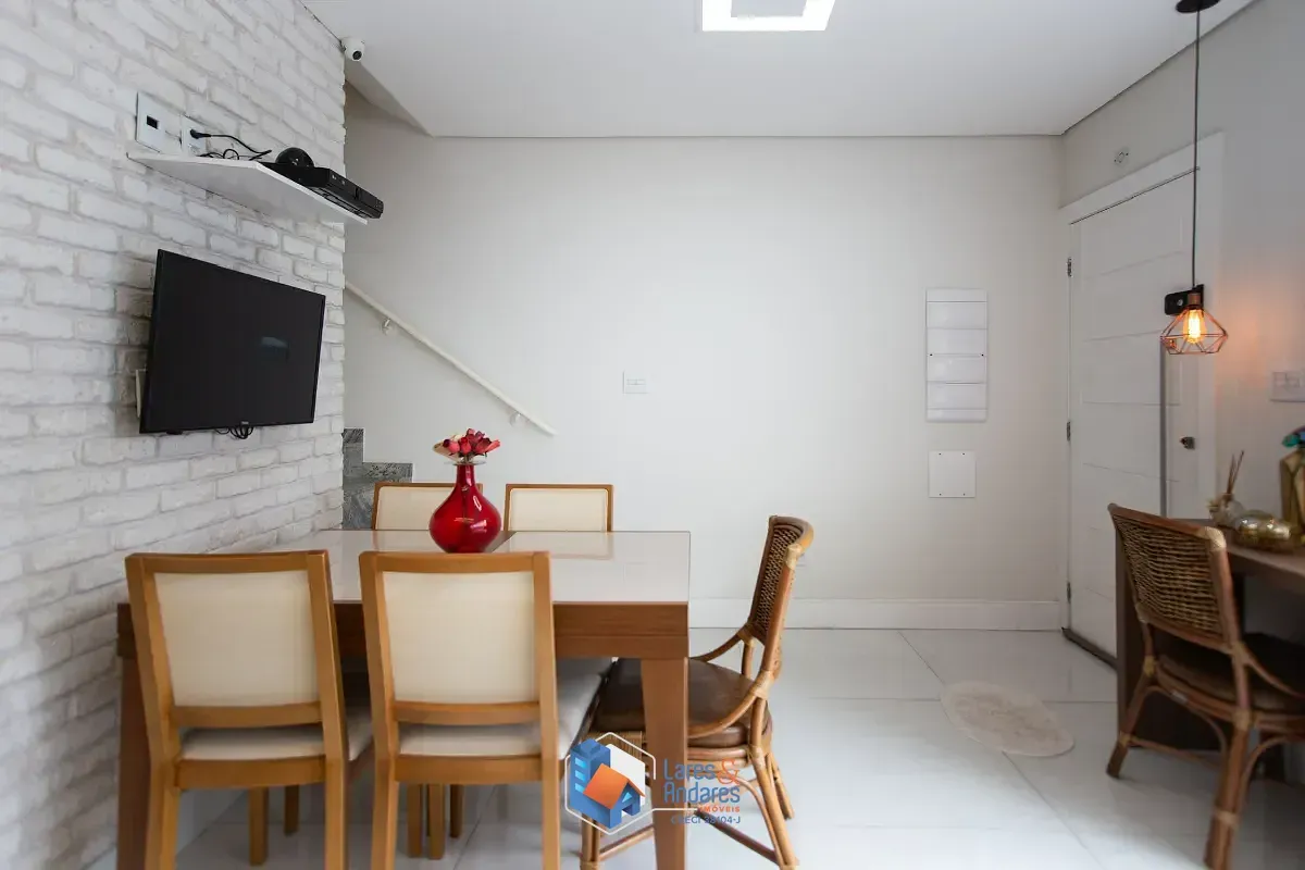 Imagem Casa no condomínio Residencial Lima e Silva para venda com 2 quartos, sendo 2 suítes, 152m²