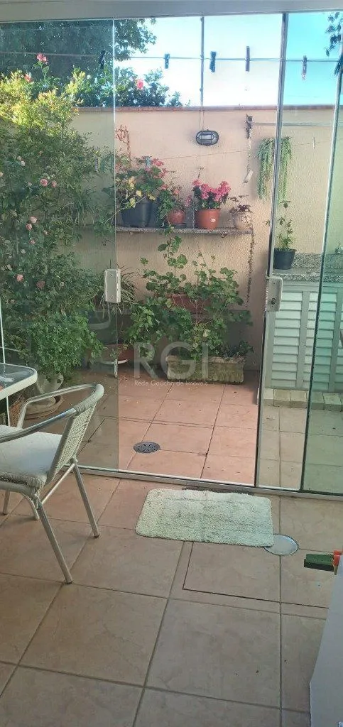 Imagem Casa Condominio para Venda - 107.98m², 3 dormitórios, sendo 1 suites, 1 vaga - Teresópolis
