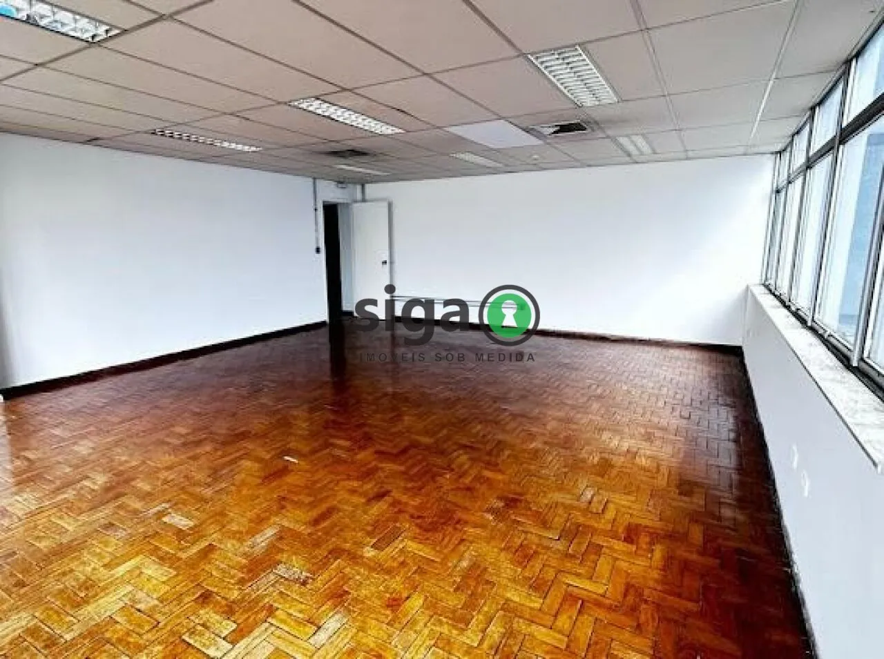 Imagem Sala comercial com 328m² em vão livre, 6 vagas na Consolação para Locação
