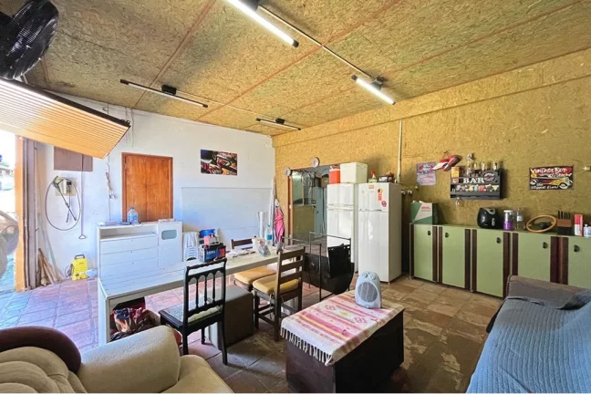 Imagem Casa para venda no bairro Vila Nova em Porto Alegre
