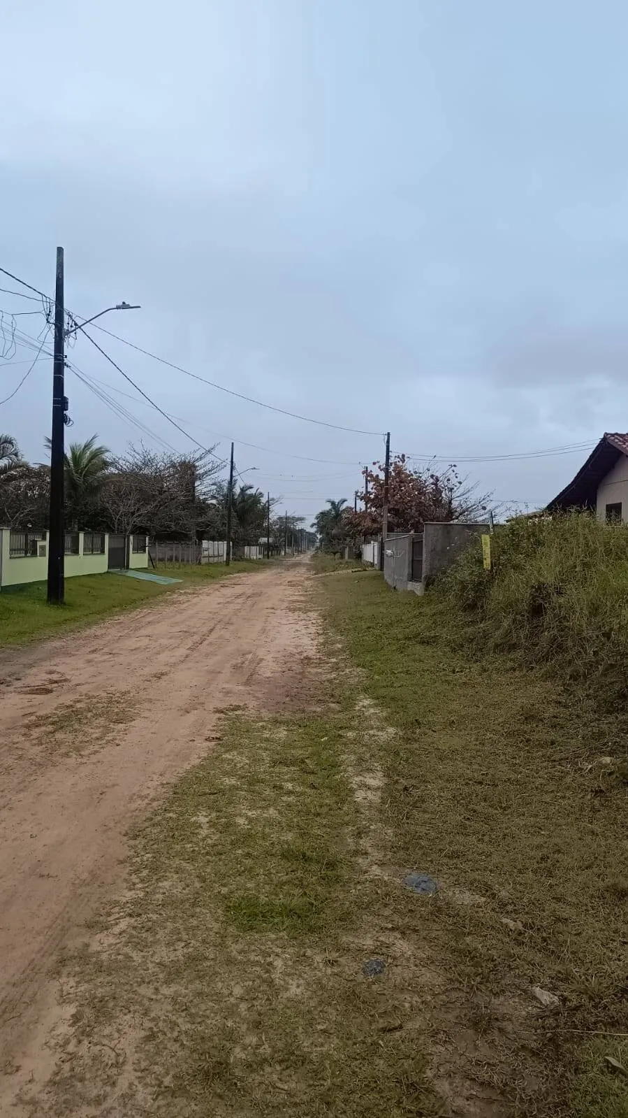 Imagem Vendo terreno na Praia do Ervino