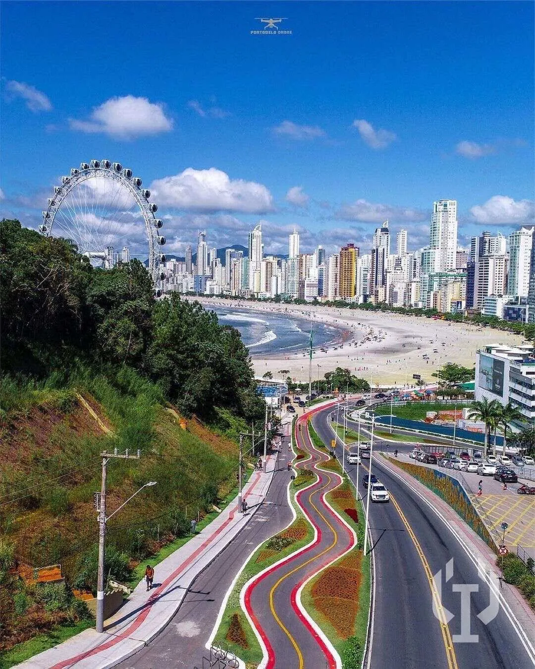 Imagem Terreno à venda em Balneário Camboriú, Centro, 791m2