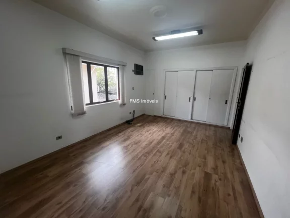 Imagem Casa Comercial de Alto Padrão no Jardim Europa, São Paulo-SP: 14 Salas, 9 Banheiros, 10 Vagas de Garagem, 600m².
