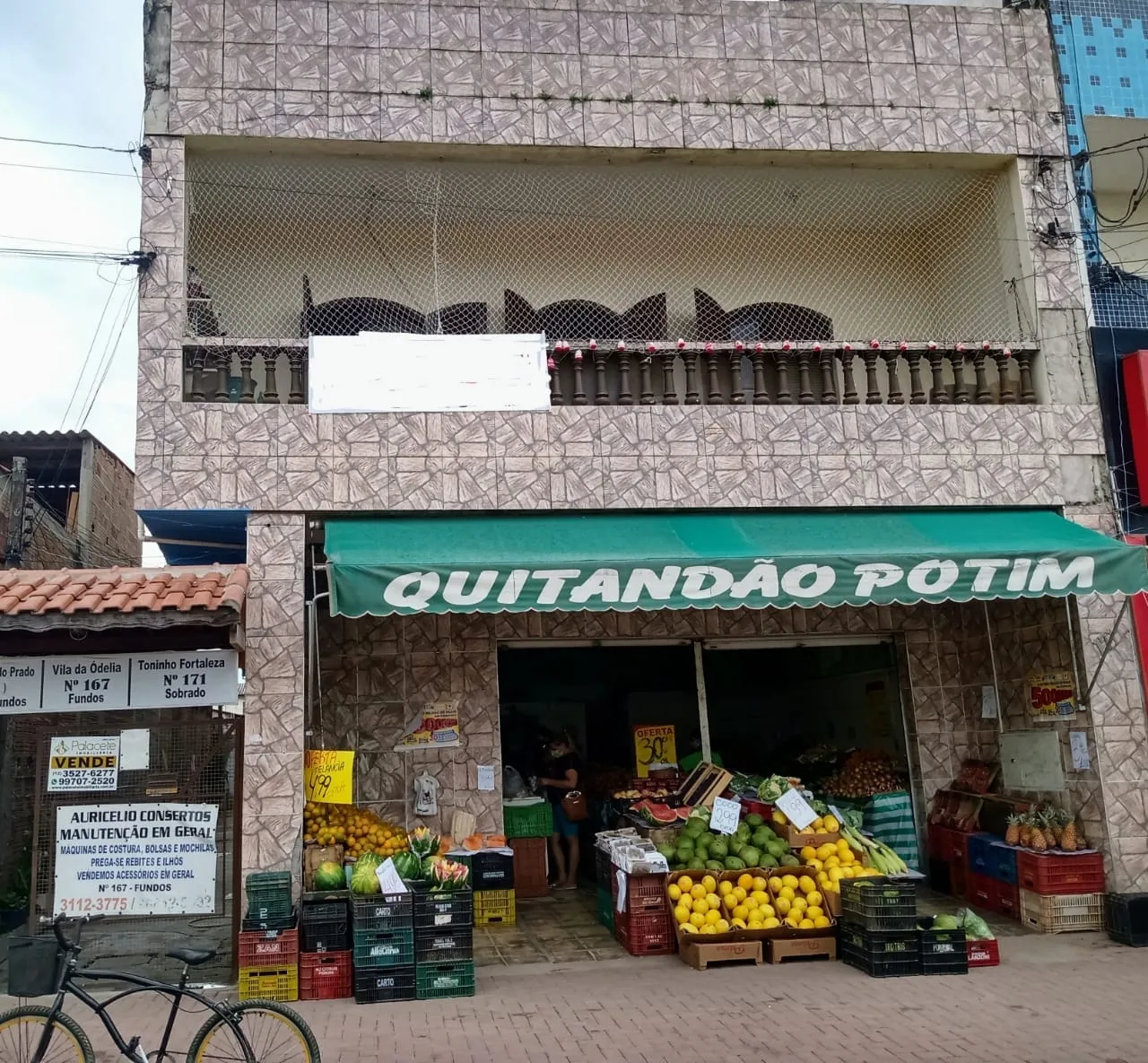 Imagem Comercial à venda 10 Quartos, 4 Vagas, Centro, Potim - SP