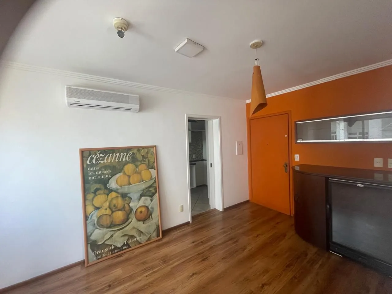 Imagem Oportunidade imperdível! Apartamento desocupado à venda no coração do bairro Cidade Baixa