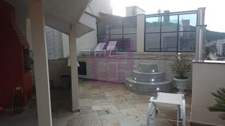 Imagem Cobertura, com piscina e churrasqueira, reformada! Enseada , proximo da Praia.