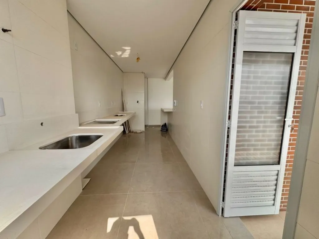 Imagem APARTAMENTO COM 94,14 m² - CANTO DO FORTE - PRAIA GRANDE SP