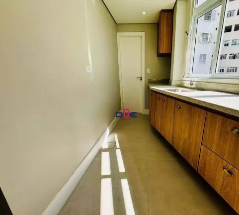 Imagem Apartamento com 3 dormitórios à venda, 180 m² por R$ 1.300.000 - Gonzaga - Santos/SP