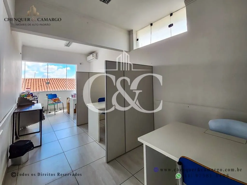 Imagem Imóvel Comercial para alugar, Avenida Jundiaí de 321.00m² com 11 Quartos e 4 Garagens