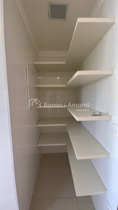 Imagem Casa no Loteamento San Conrado em Sousas. 
Documentação em ordem, apta para financiamento.

Terren...