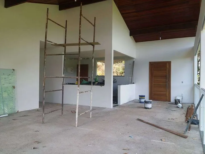 Imagem Casa com 3 Quartos à Venda, 350 m² em Várzea - Teresópolis