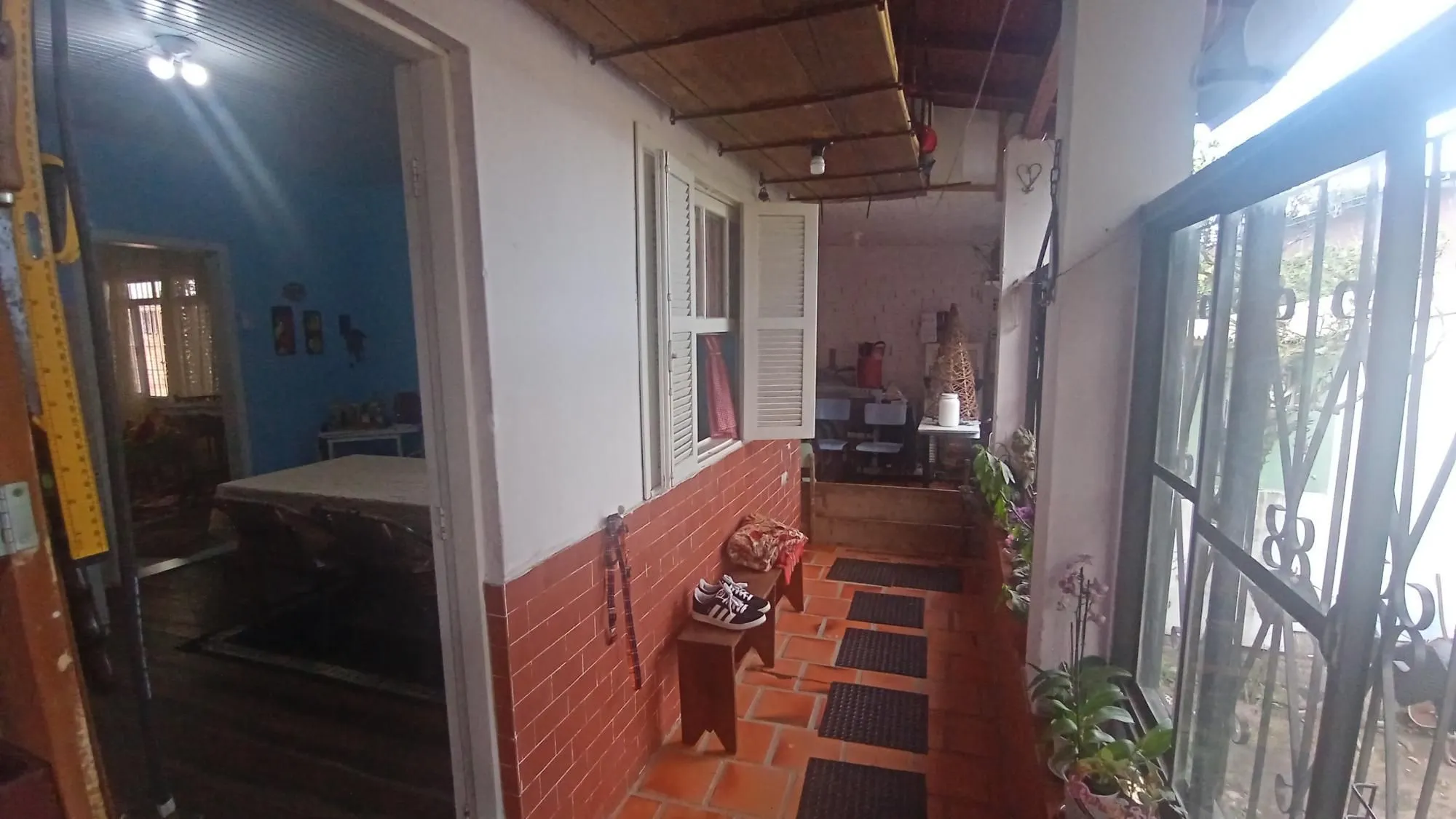Imagem Casa com 2 dormitórios no bairro Glória