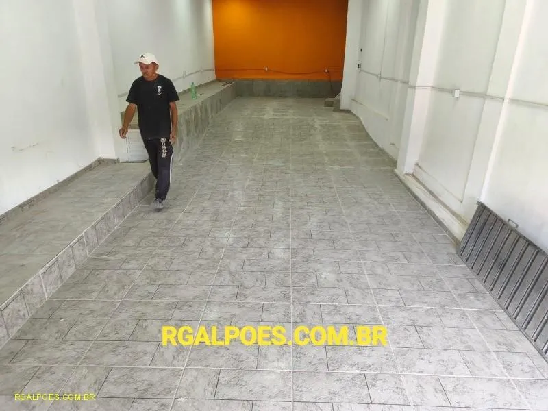 Imagem Galpão para Locação em BELFORD ROXO, Parque São José, 1 banheiro