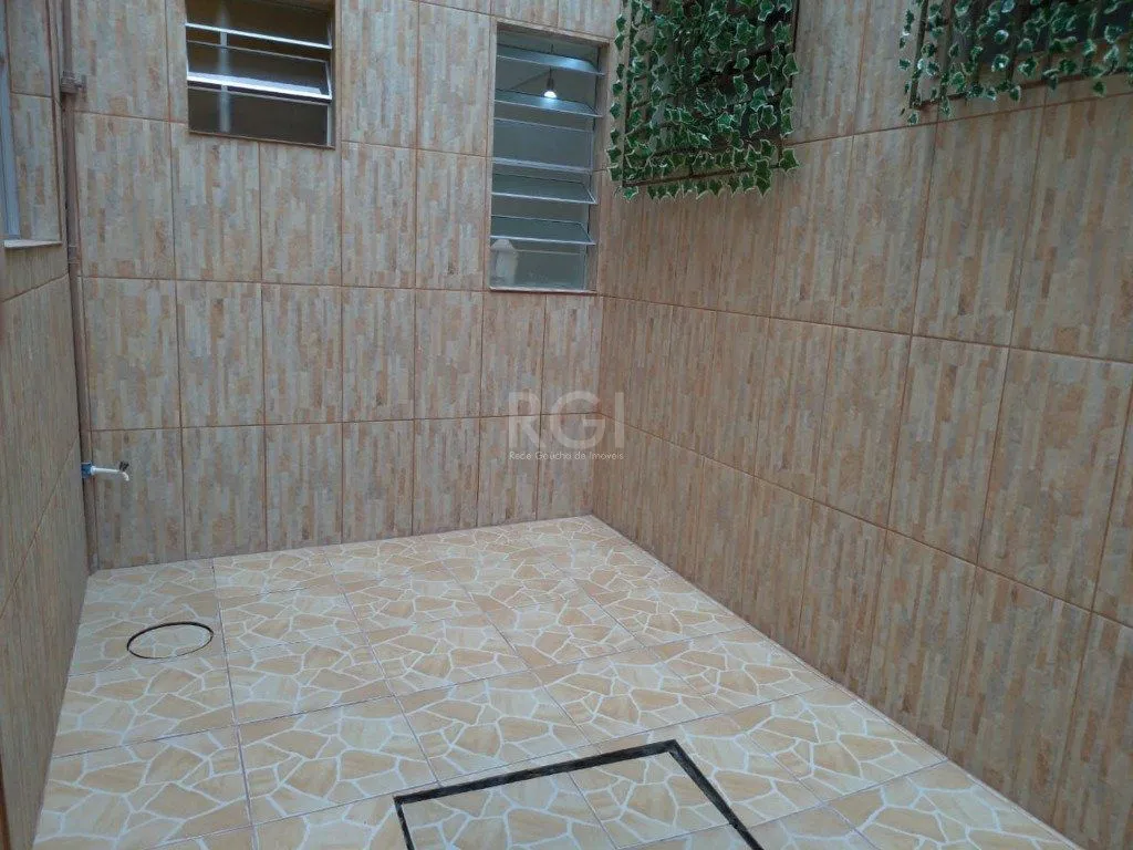 Imagem Apartamento de 4 dormitórios, sendo 2 suites, no bairro Petrópolis DESOCUPADO