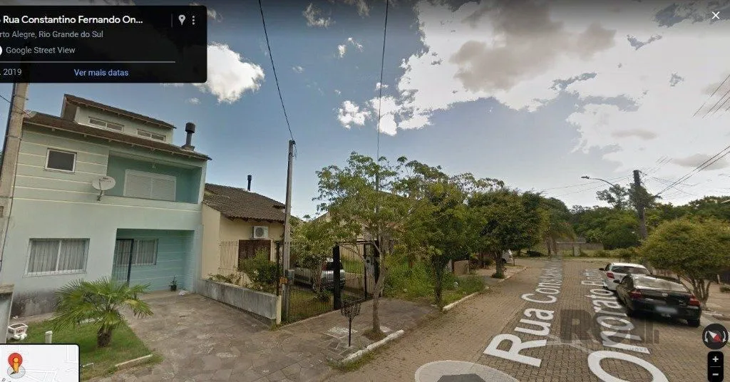 Imagem Casa, estilo sobrado, com 03 dormitórios (01suíte) e 02 vagas, no bairro Hípica, em Porto Alegre, RS.