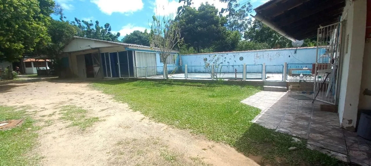 Imagem Terreno no bairro Hípica com 3.780m² com 3 casas