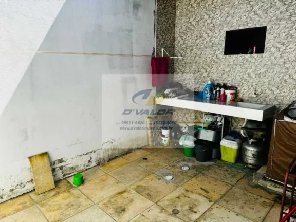 Imagem Vendo Casa em excelente localização com 131m², 02 Quartos (sendo 01 suíte), 01 Vaga