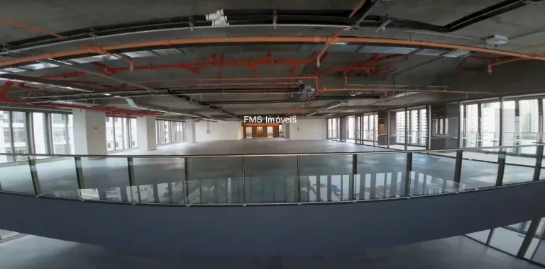 Imagem Conjunto Comercial de Luxo com 10 Vagas na Garagem no Itaim Bibi, São Paulo - 940m² de Área