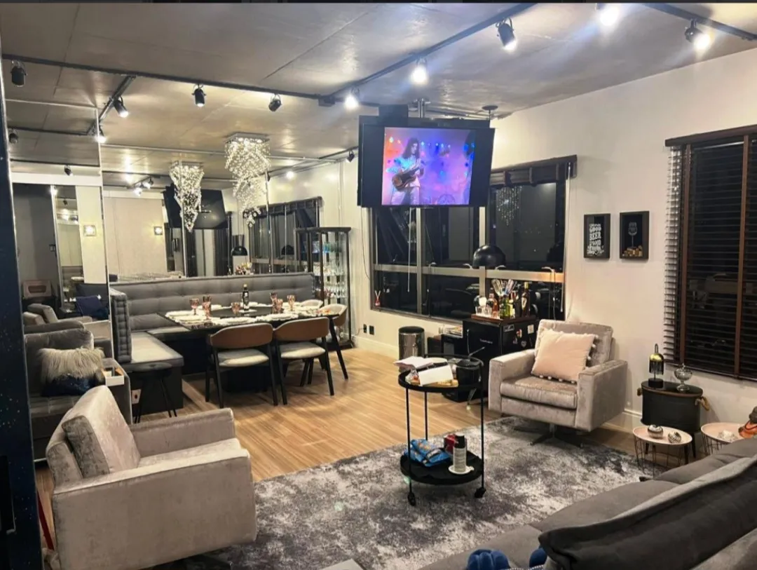 Imagem VENDO LINDO APARTAMENTO NO CONDOMÍNIO MAX HAUS!