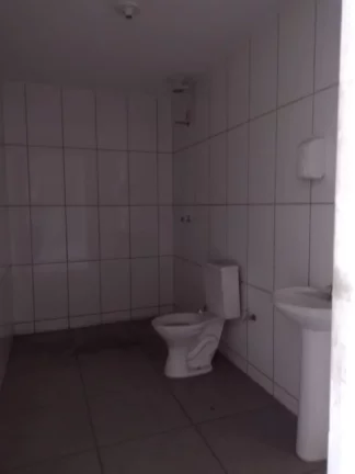 Imagem barracão industrial no bairro verde com 355,00 m² de construção, recuo pra 3 veículos. piso de ...