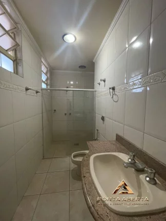 Imagem Casa para Venda com 5 Quartos (2 suites) - Belvedere - COD 1333