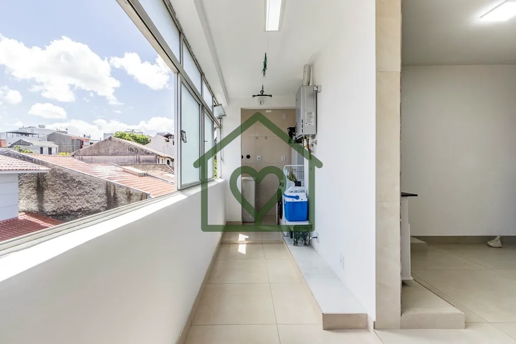 Imagem Linda cobertura duplex reformada situada no coração do Jardim Lindóia em Porto Alegre, Localizada...