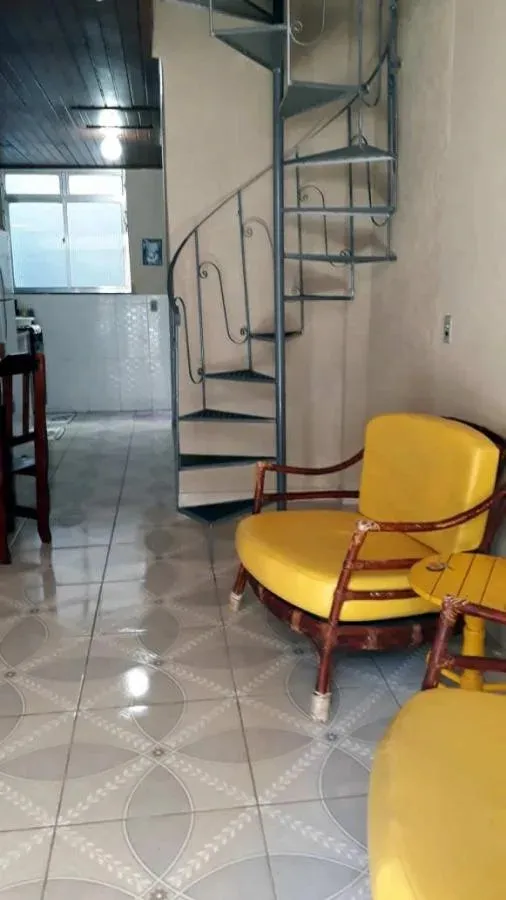 Imagem Casa em Condomínio para Venda em Cabo Frio / RJ no bairro Peró
