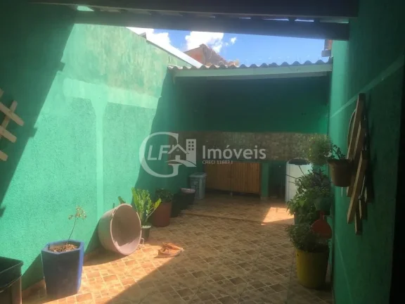 Imagem Imperdível! Casa à venda em Campo Grande-MS, Jardim Vida Nova, 3 quartos, 3 salas, 2 banheiros, 3 vagas, 161m². Venha conferir!