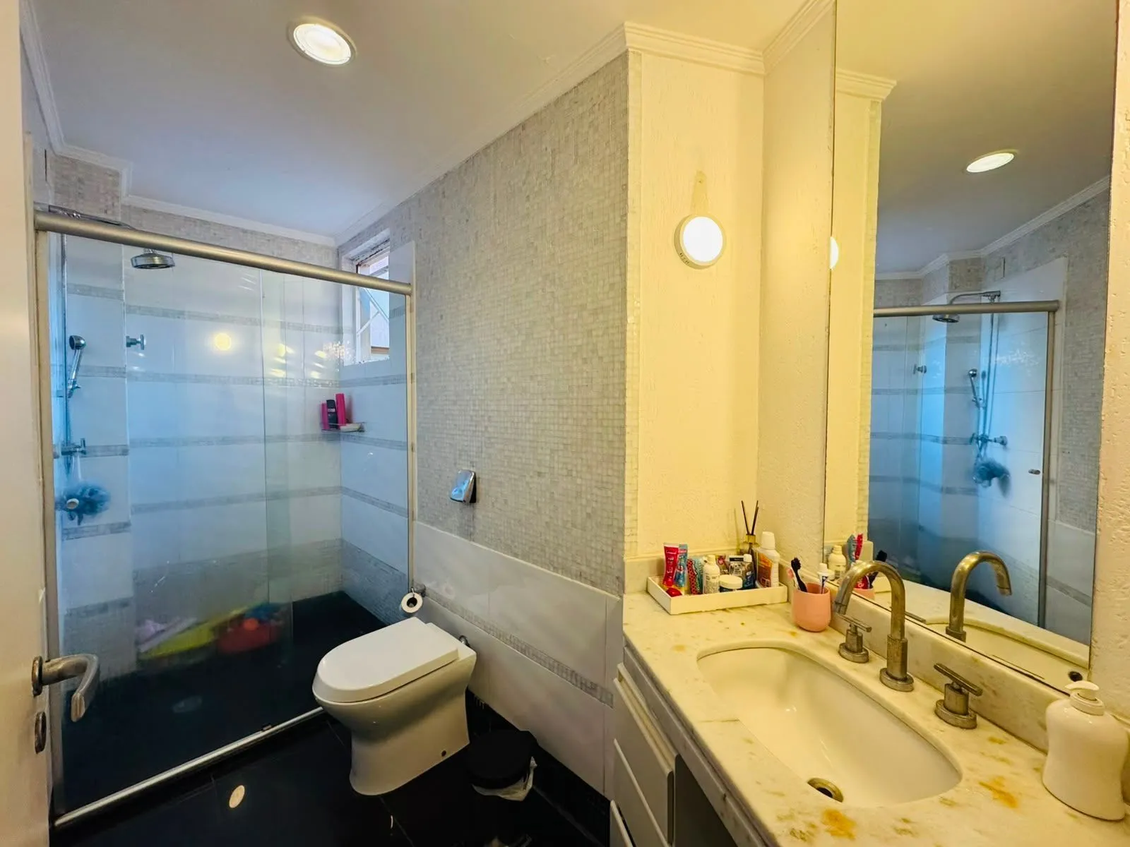 Imagem Bela Vista: Apartamento com 2 Dormitórios e 2 Vagas em Localização Privilegiada