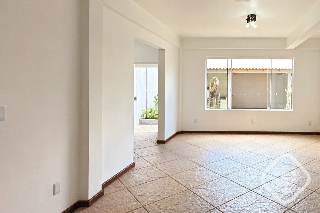 Imagem Casa espaÃ§osa e muito bem construÃ­da, ideal para quem busca conforto, privacidade Ã© um imÃ³vel sÃ...