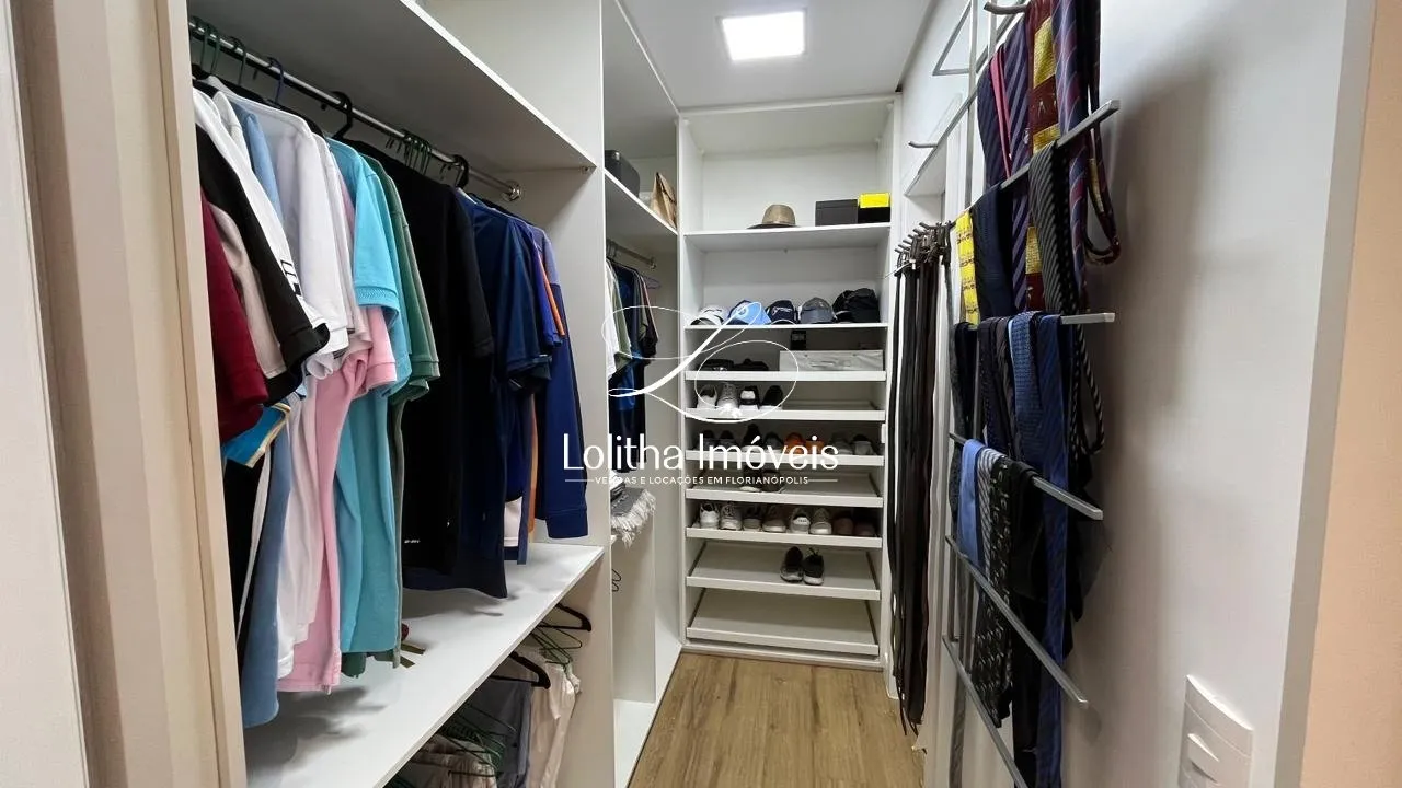 Imagem APARTAMENTO COM 4 DORMITÓRIOS, SENDO 2 SUÍTES À VENDA NO ITACORUBI - FLORIANÓPOLIS/SC