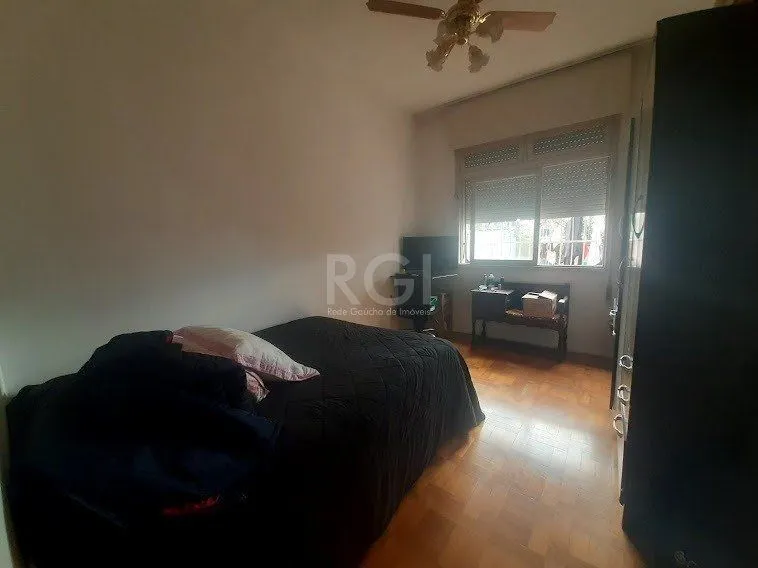 Imagem Casa para Venda - 243m², 3 dormitórios, 5 vagas - Medianeira