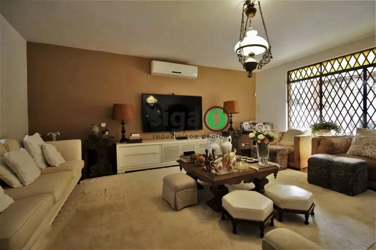 Imagem Casa a venda de 700 metros 6 dormitórios sendo 4 suítes 4 salas 9 vagas no Guedala