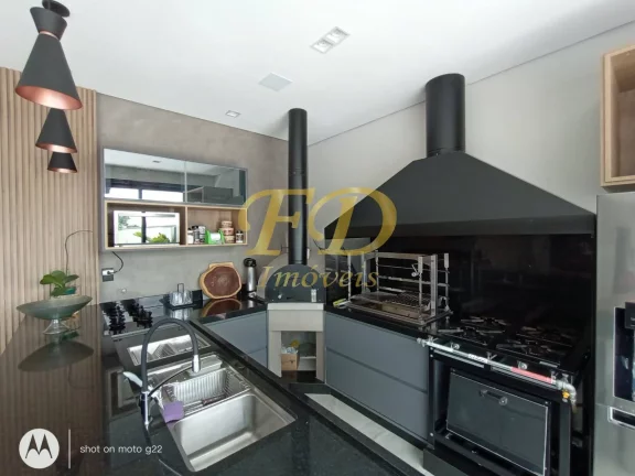 Imagem Casa de Alto Padrão em Condomínio Fechado em Mairiporã