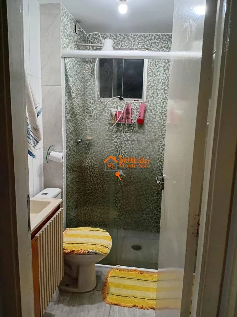 Imagem Apartamento com 2 dormitórios à venda, 45 m² por R$ 196.000,00 - Água Chata - Guarulhos/SP