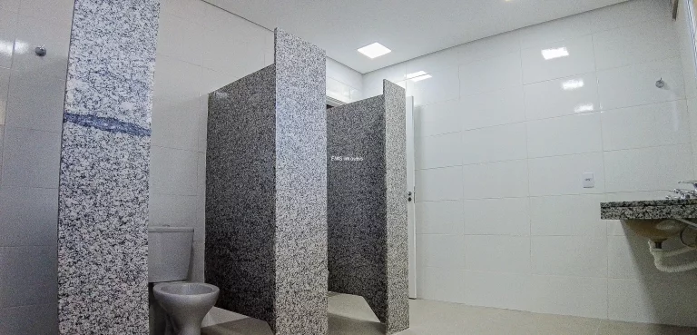Imagem Galpão Comercial de Alto Padrão em Santa Júlia, Itupeva-SP: 2 banheiros, 6 vagas, 1.251,60 m² - Venda ou Locação!
