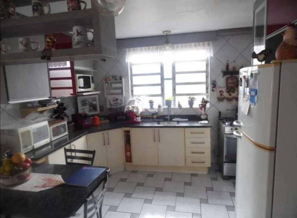 Imagem Casa para Venda - 150m², 3 dormitórios, sendo 1 suites, 5 vagas - Vila Ipiranga