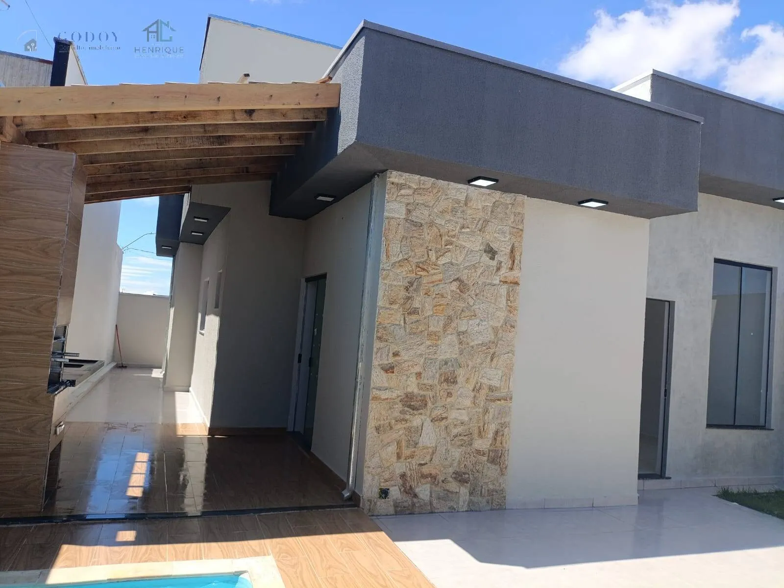 Imagem Conforto e Estilo: Casa Térrea com Piscina no Flamboyant