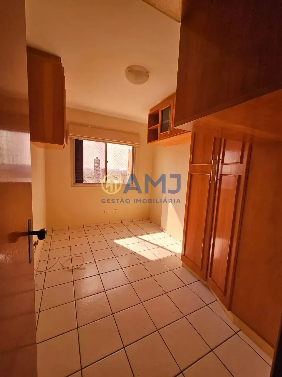 Imagem APARTAMENTO À VENDA NO SETOR BUENO | ED. SAN BERNARDO