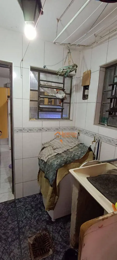 Imagem Casa com 4 dormitórios à venda, 150 m² por R$ 450.000,00 - Vila Rio de Janeiro - Guarulhos/SP