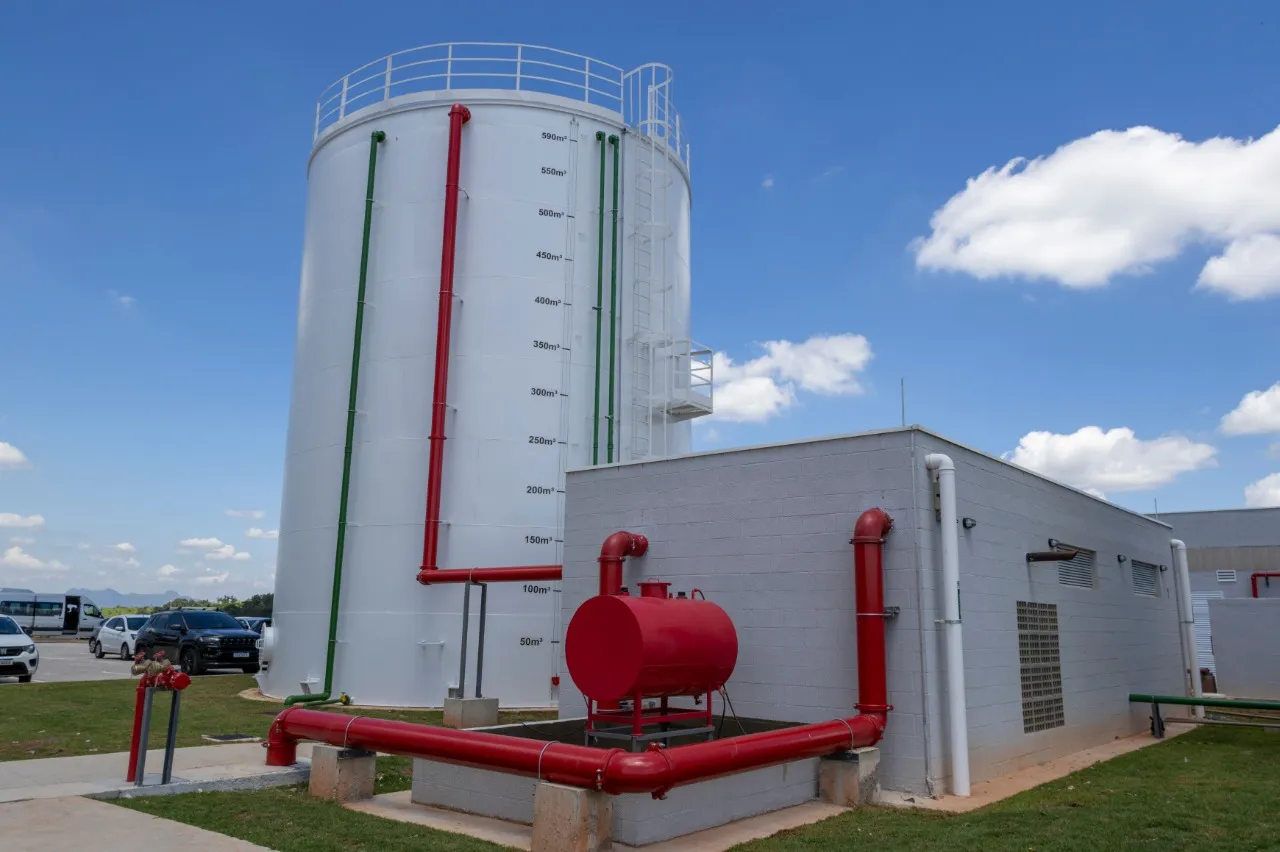 Imagem Alugue já o seu Armazém Industrial de 10.017,65 m² em Betim-MG, bairro São Marcos!
