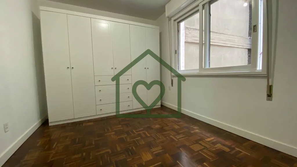 Imagem Apartamento de 2 dormitórios no Centro Histórico! Excelente apartamento, em prédio tradicional, a...