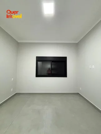 Imagem Imperdível oportunidade: Casa em condomínio de alto padrão em Ribeirão Preto-SP, Jardim Cybelli. 3 quartos, 3 suítes, 2 salas, 4 banheiros, 4 vagas de garagem. Aproveite!