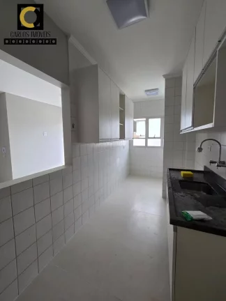 Imagem Lindo apartamento 02 quartos , sala , cozinha, banheiro ,sacada , de frente