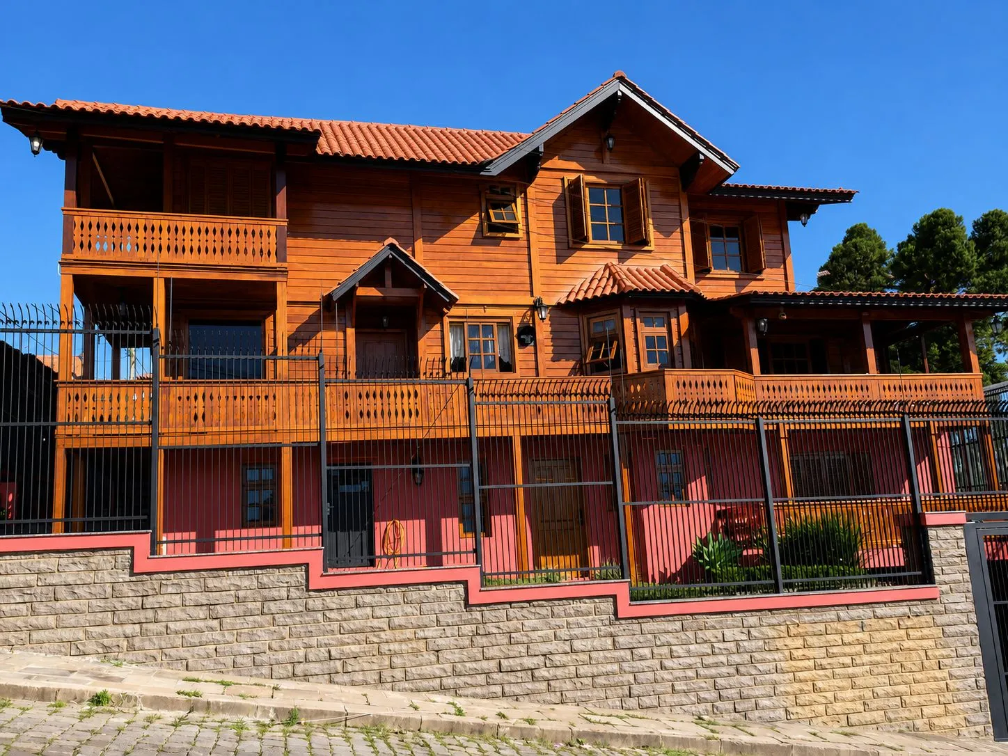 Imagem Casa à venda em Caxias do Sul, Salgado Filho , com 4 quartos, 369.8m2