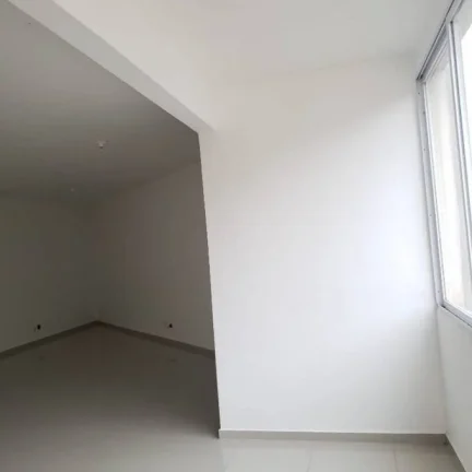 Imagem Sala comercial para locação no Jardim São Luís em São Bernardo do Campo.