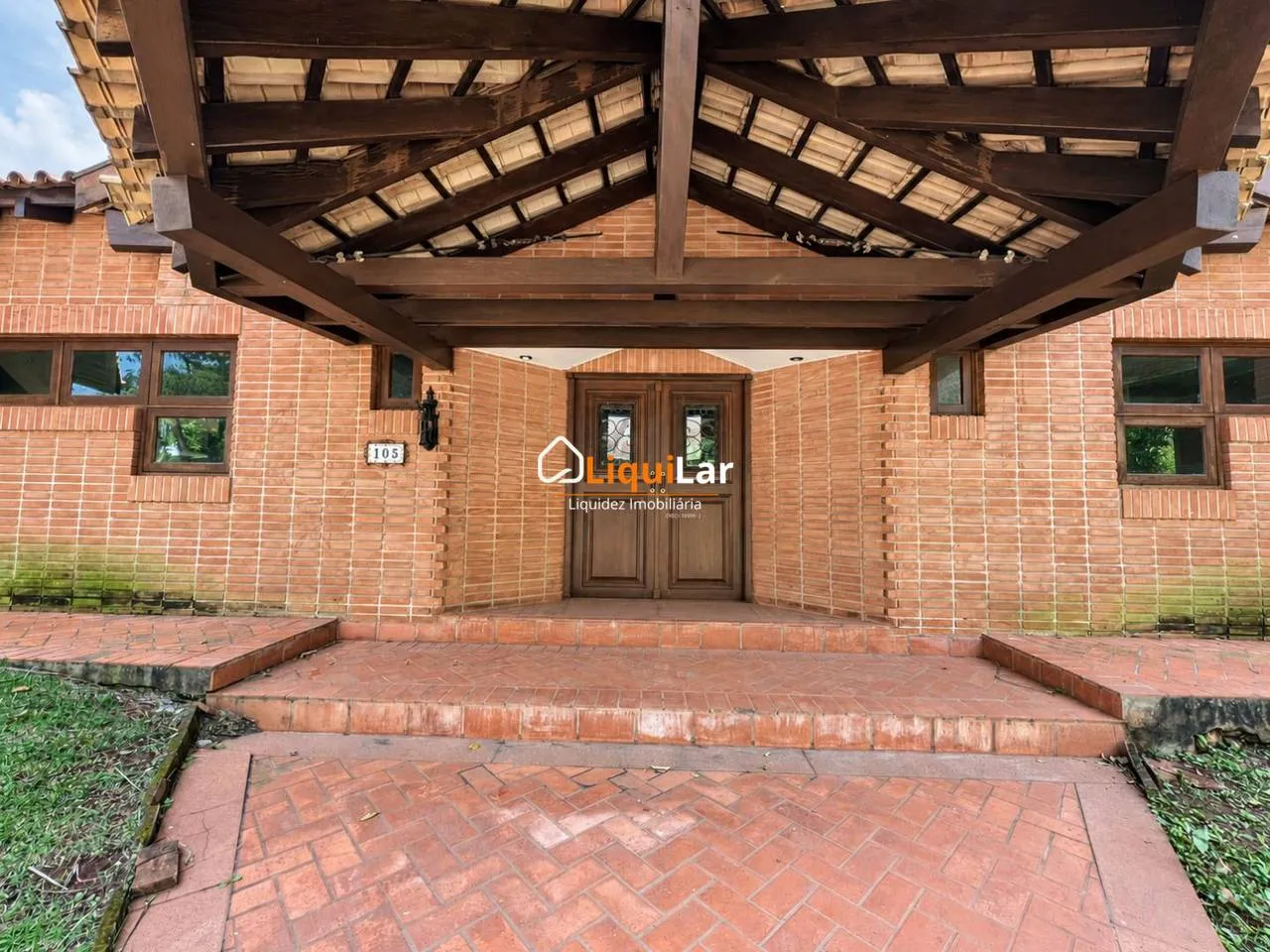Imagem Casa térrea com 4 suítes no Condomínio Jardim das Paineiras