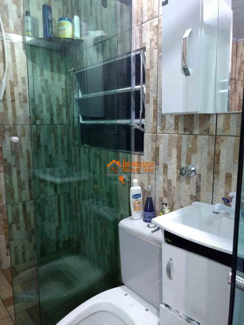 Imagem Sobrado com 5 dormitórios à venda, 150 m² por R$ 425.000,00 - Vila Carmela II - Guarulhos/SP