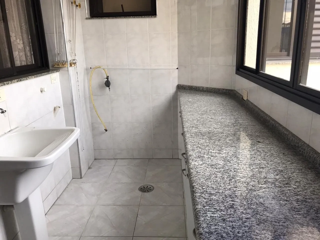 Imagem Apartamento à venda 3 Quartos, 2 Suites, 1 Vaga, 138M², Centro, Taubaté - SP | Edifício Rosa Abirached
